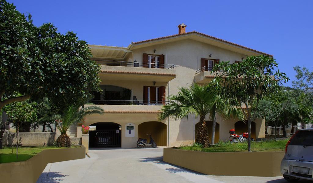 Villa Yiotevi Порос Экстерьер фото